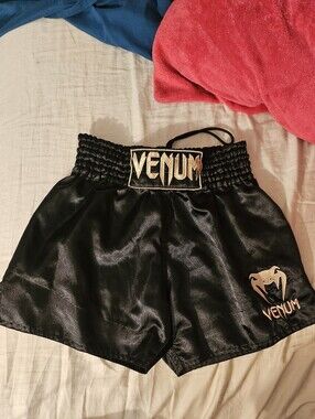 Venum Classic Muay Thai Shorts (Xl)  - Black/Gold Women's